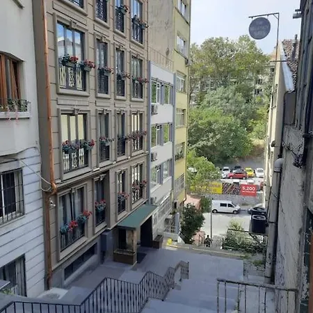 Stylish & Comfy 1br Flat W/ Ac